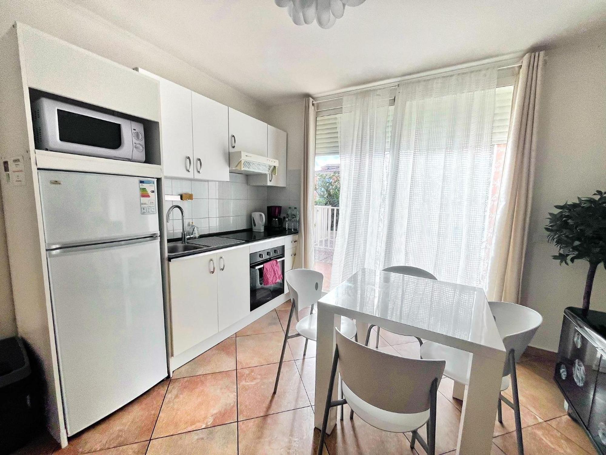 Direct Monaco 2 Pieces Devant Piscine